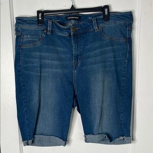 Liverpool 20W Blue Denim Shorts Longer Length Bermuda Stretch Comfort Cut Offs